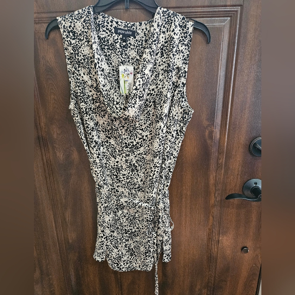Nwt 100% silk Paperwhite blouse- 8